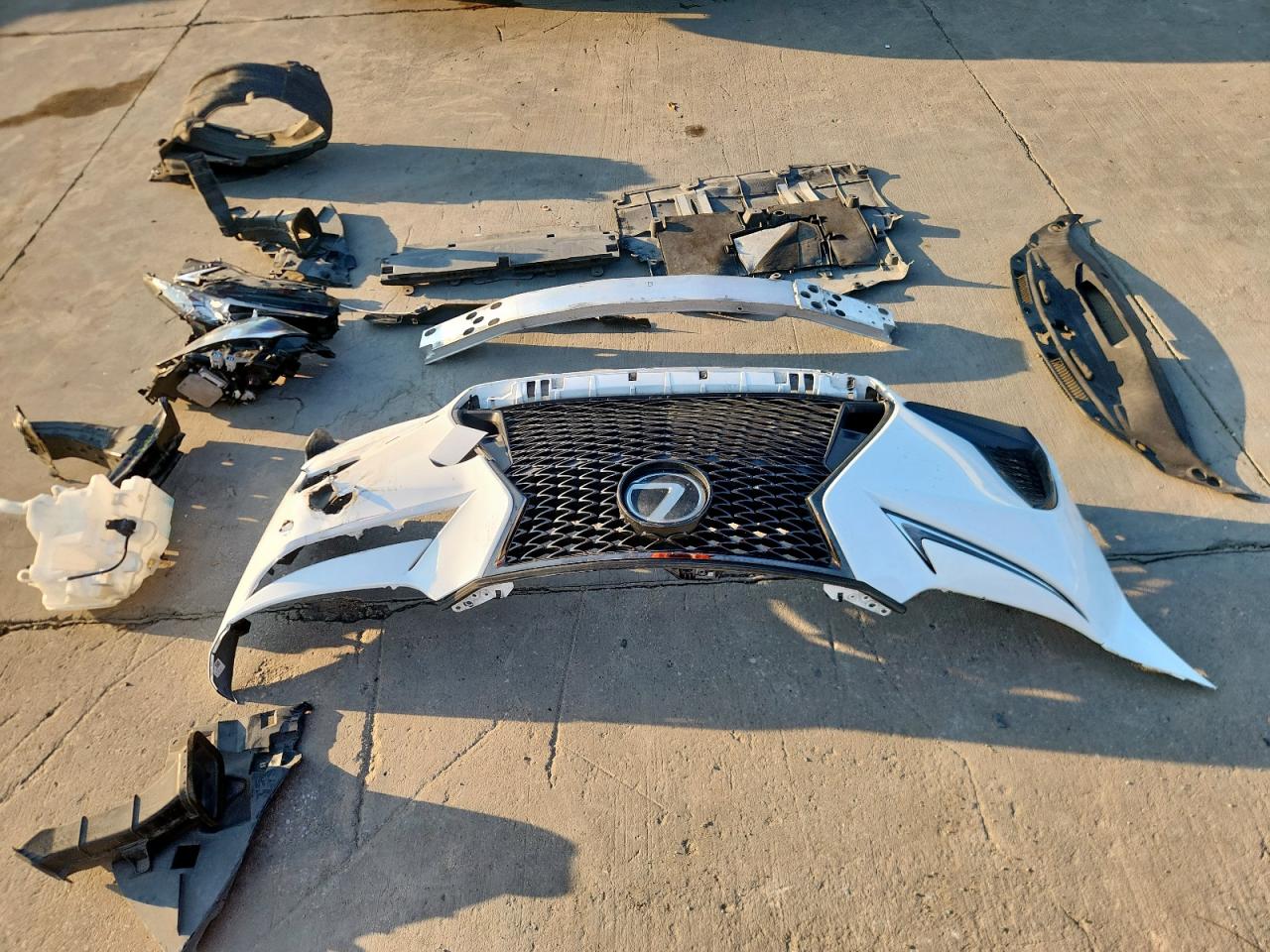 2019 Lexus Is 300 VIN: JTHBA1D24K5087011 Lot: 84052165