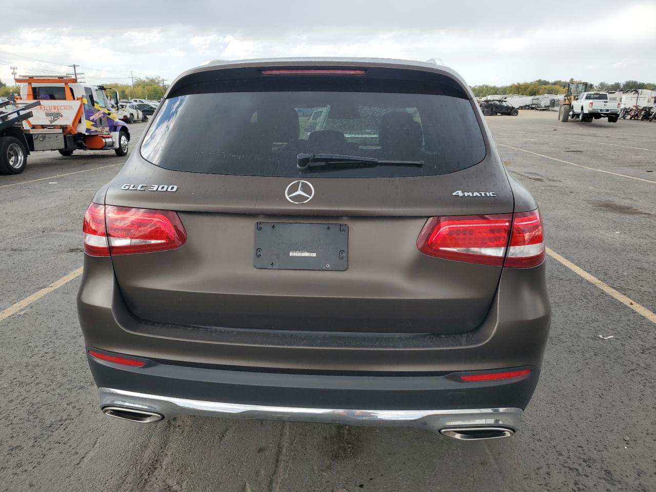 2017 Mercedes-Benz Glc 300 4Matic VIN: WDC0G4KB4HF279389 Lot: 84569655