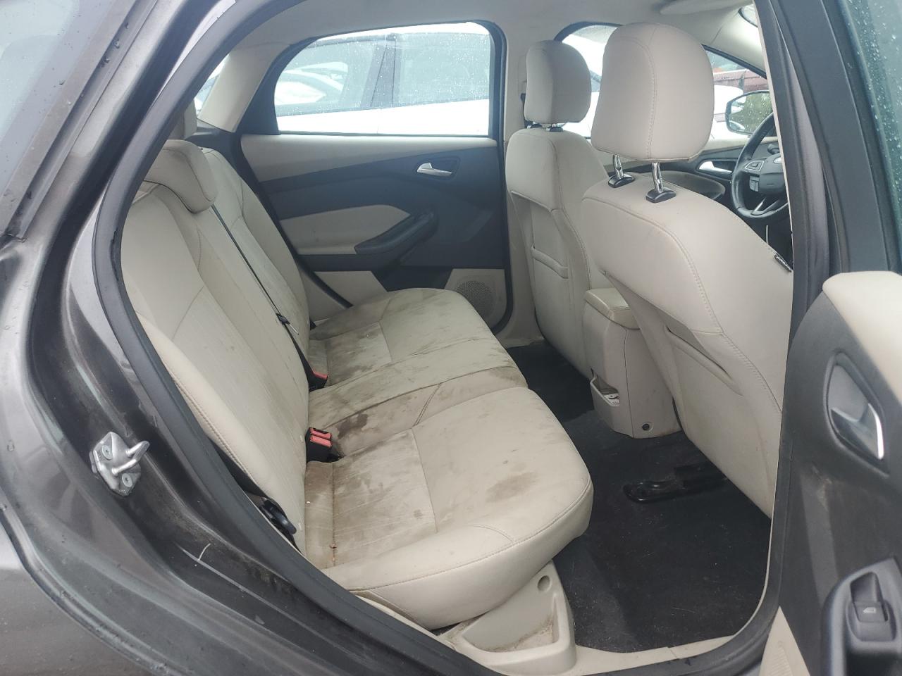 2015 Ford Focus Se VIN: 1FADP3K29FL386783 Lot: 81897295