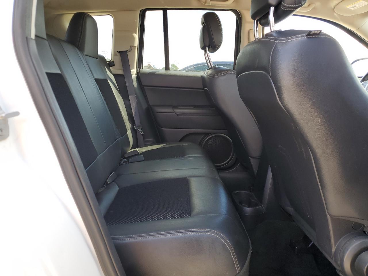 2016 Jeep Compass Sport VIN: 1C4NJCBA9GD785793 Lot: 86605935