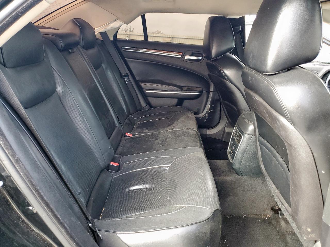 2015 Chrysler 300C VIN: 2C3CCAEG5FH810409 Lot: 90280185