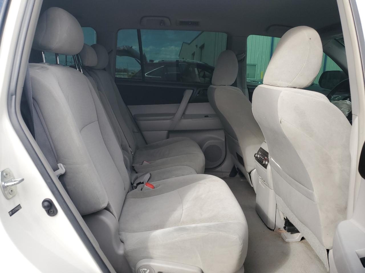 2010 Toyota Highlander VIN: 5TDZK3EHXAS001477 Lot: 89700135