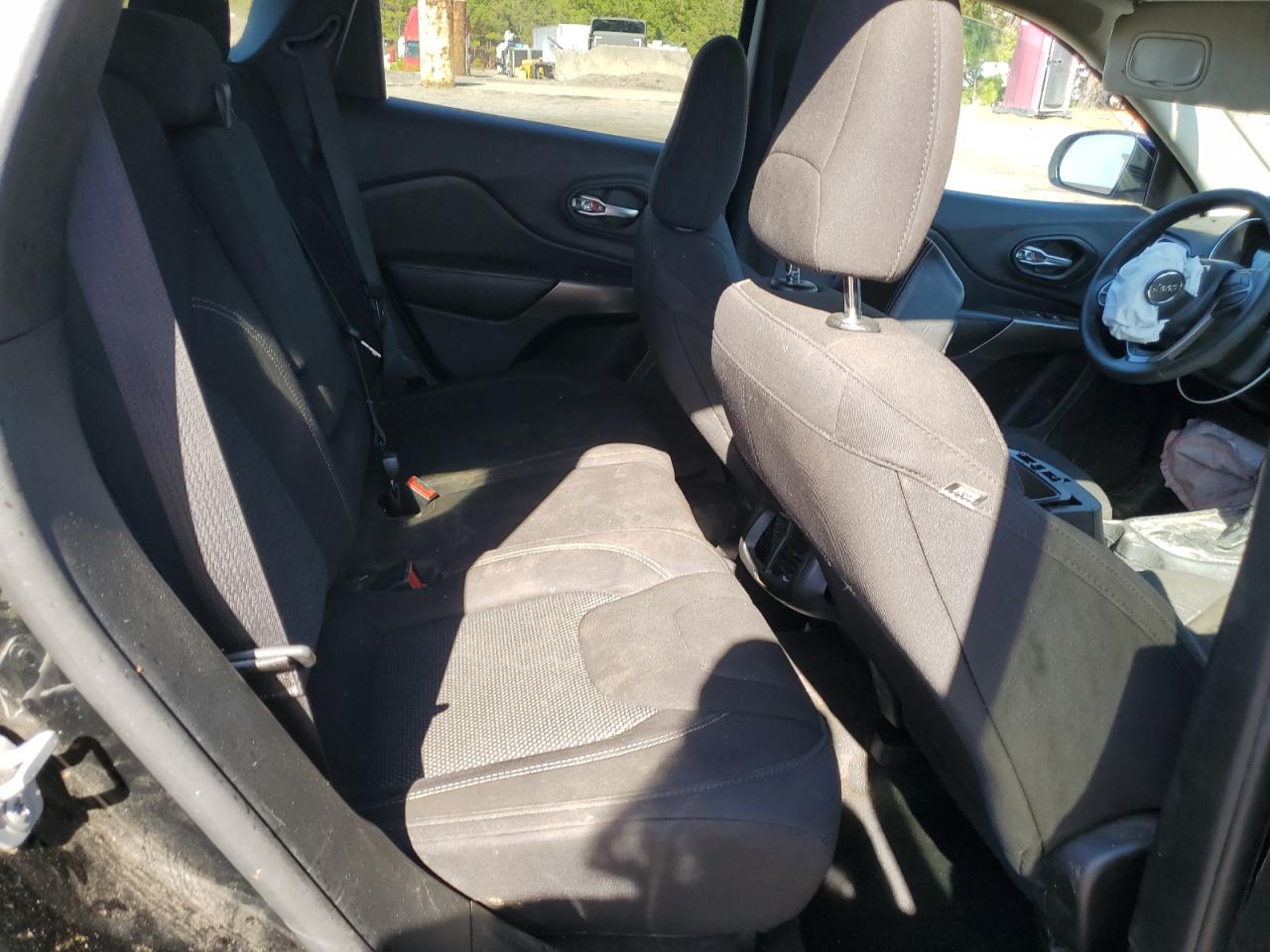 2020 Jeep Cherokee Latitude VIN: 1C4PJMCB1LD652297 Lot: 82566505