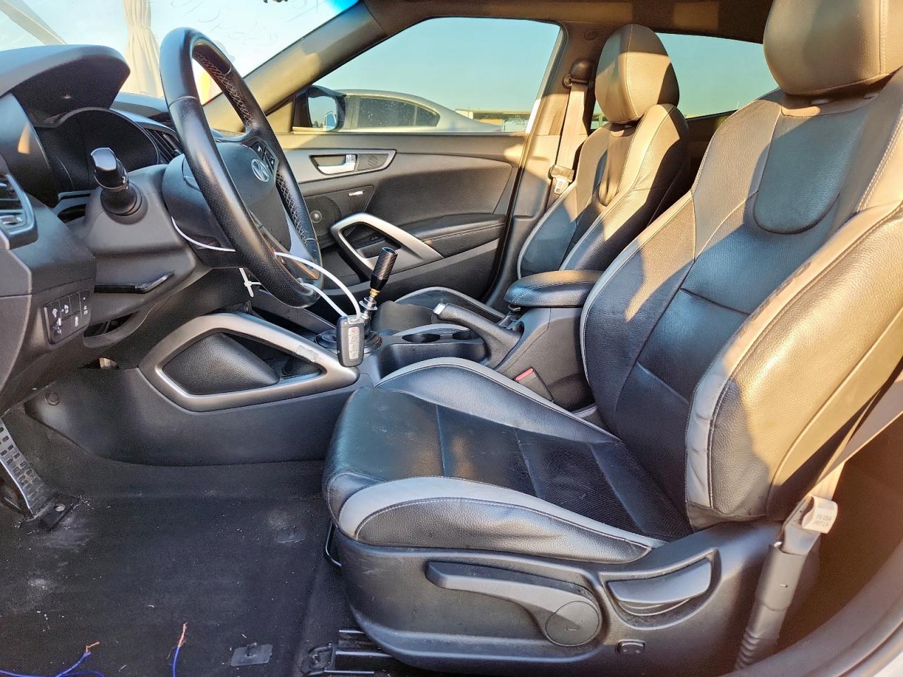 2016 Hyundai Veloster Turbo VIN: KMHTC6AE1GU287848 Lot: 85642705