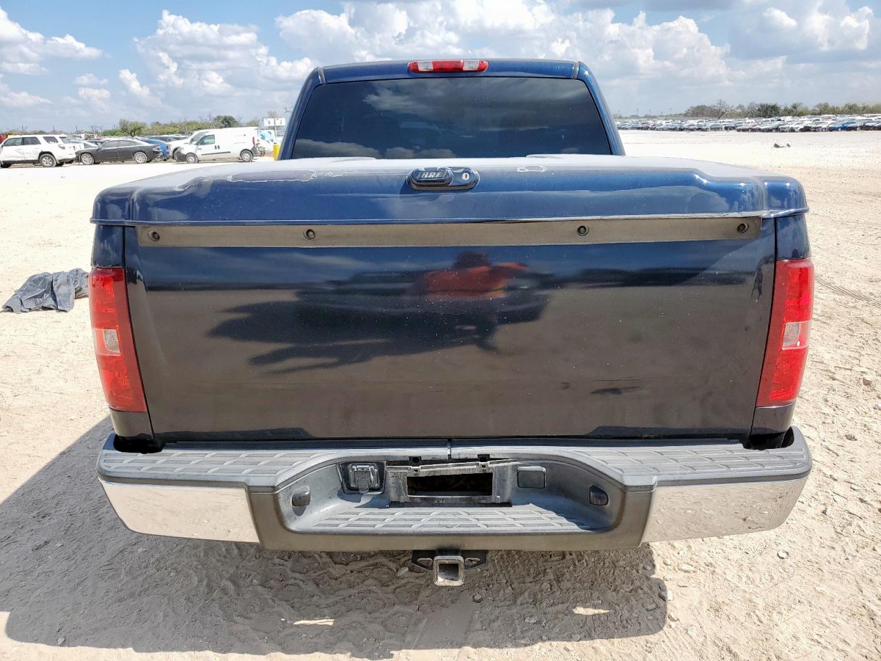 2007 Chevrolet Silverado C1500 Crew Cab VIN: 2GCEC13C371557735 Lot: 86083615