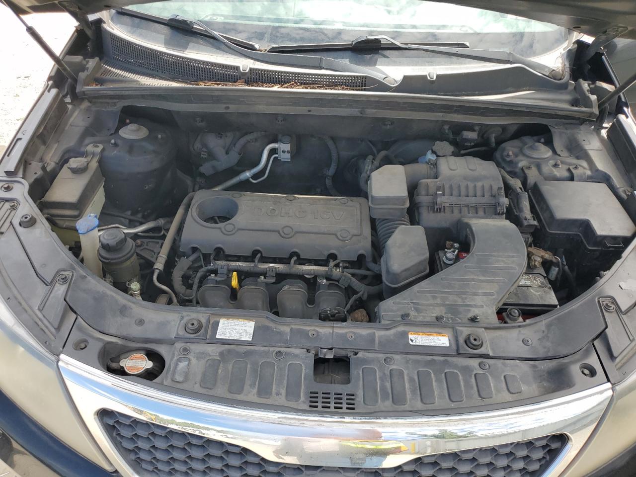 2012 Kia Sorento Base VIN: 5XYKT3A14CG212133 Lot: 84976935