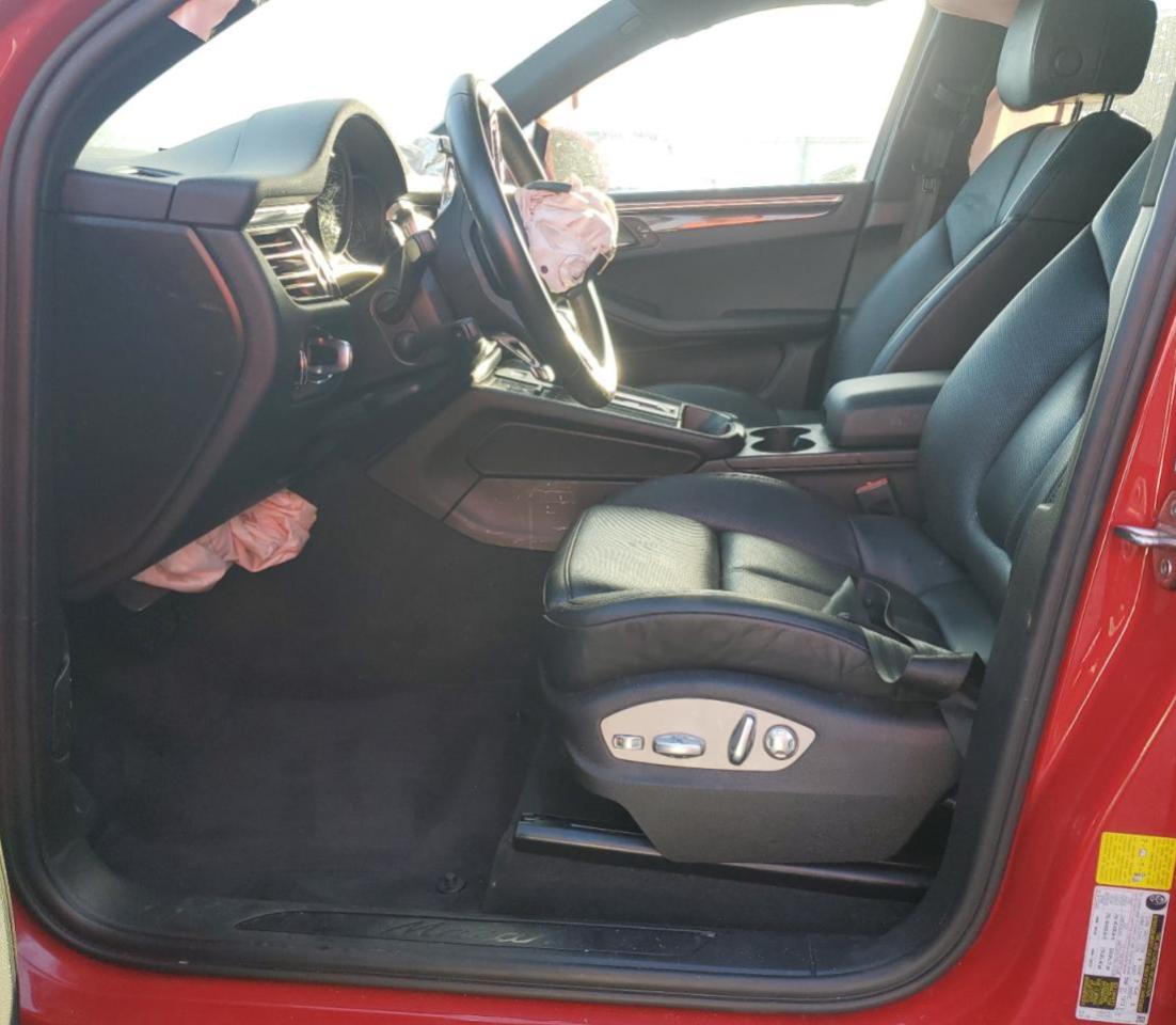 2024 Porsche Macan Base VIN: WP1AA2A56RLB07605 Lot: 85755905