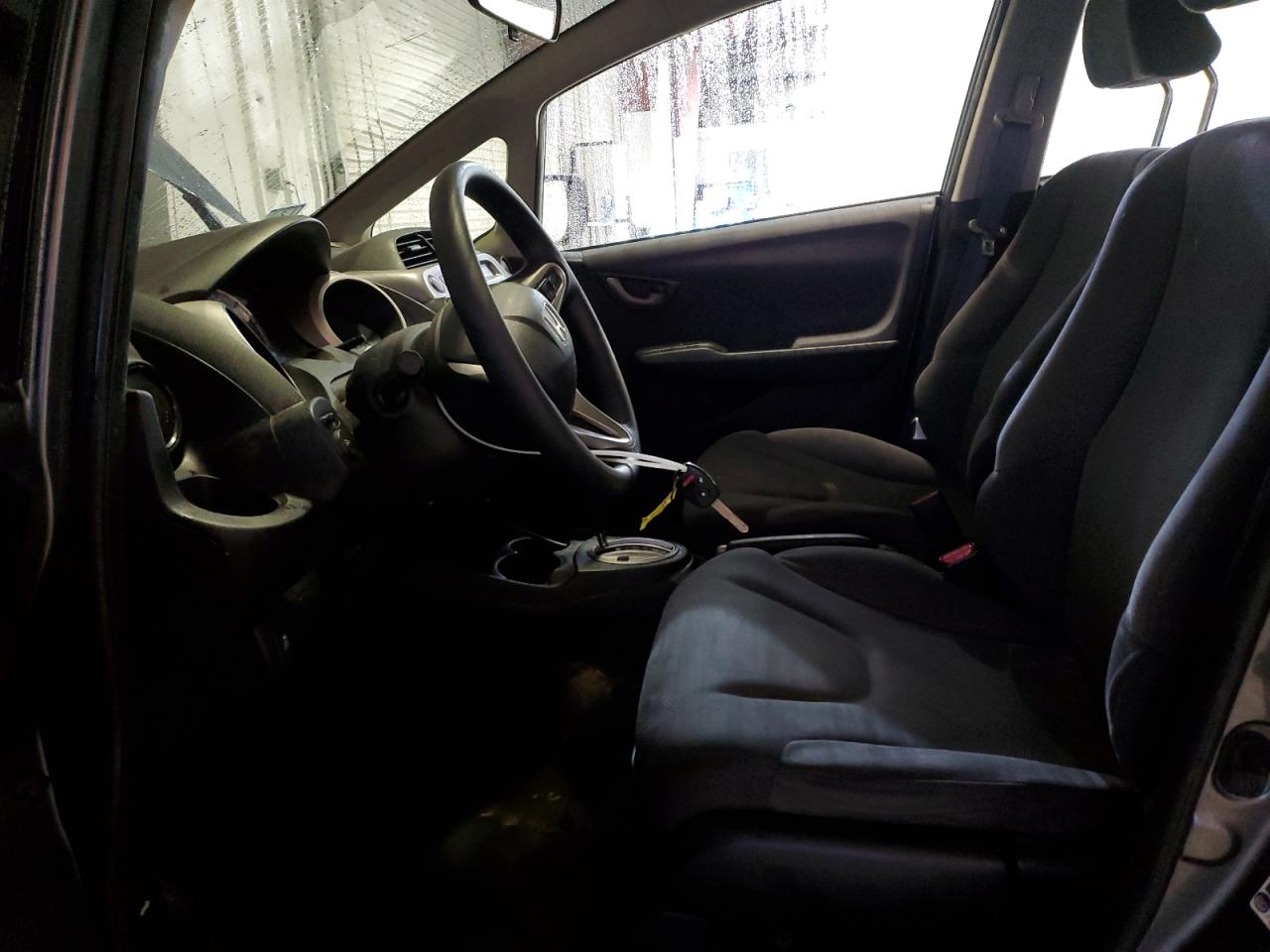 2013 Honda Fit VIN: JHMGE8H39DC009876 Lot: 86469525