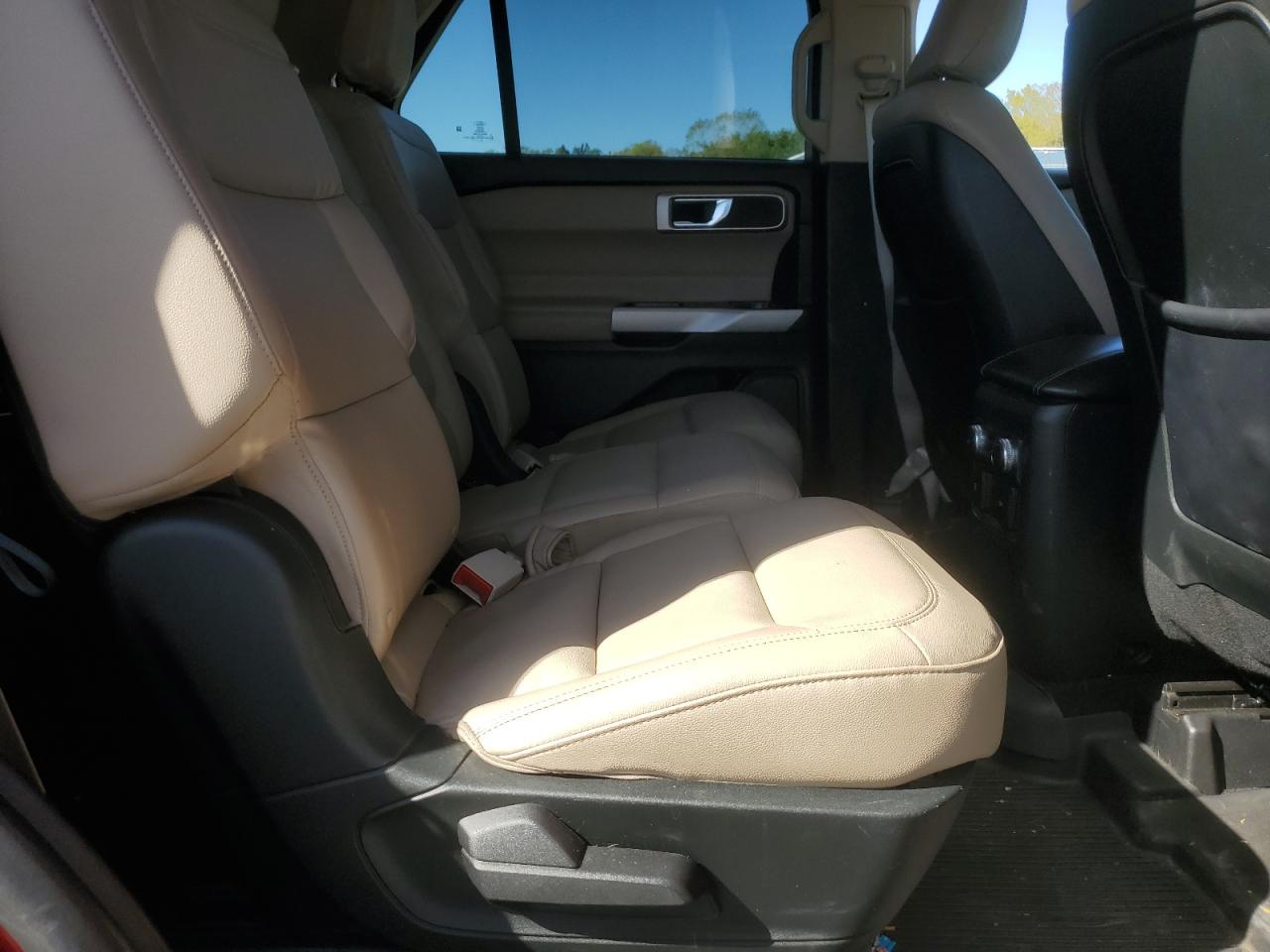 2020 Ford Explorer Xlt VIN: 1FMSK8DH8LGD00765 Lot: 84160285