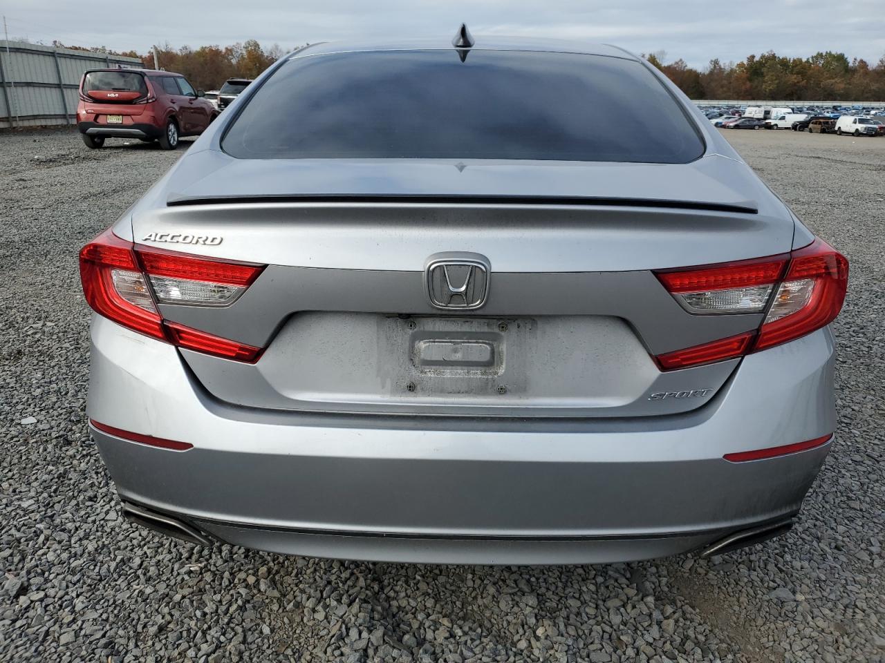 2021 Honda Accord Sport VIN: 1HGCV1F32MA005806 Lot: 90279235