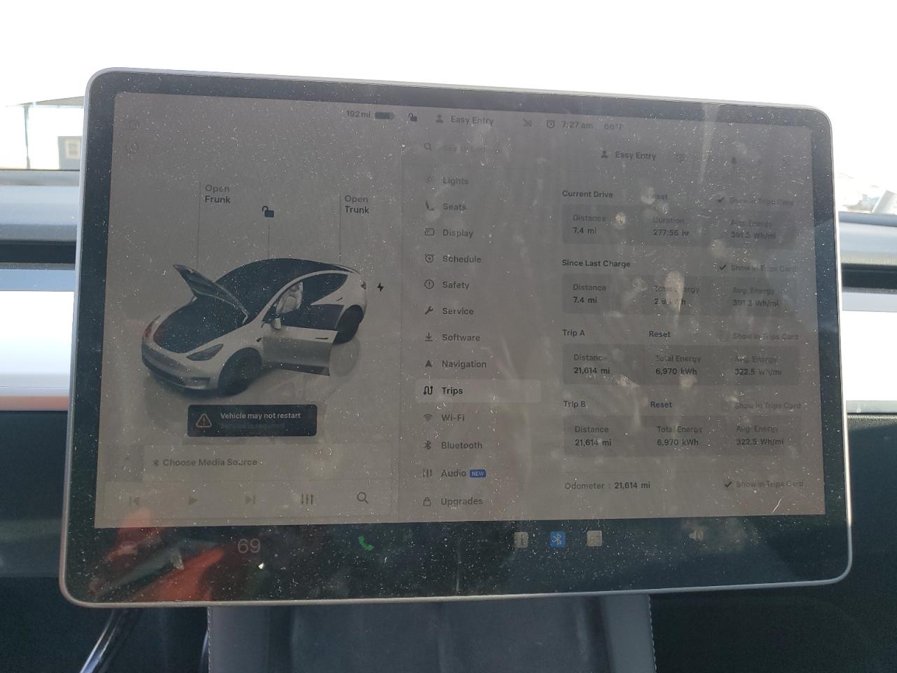 2024 Tesla Model Y VIN: 7SAYGDEF8RF050312 Lot: 84972955