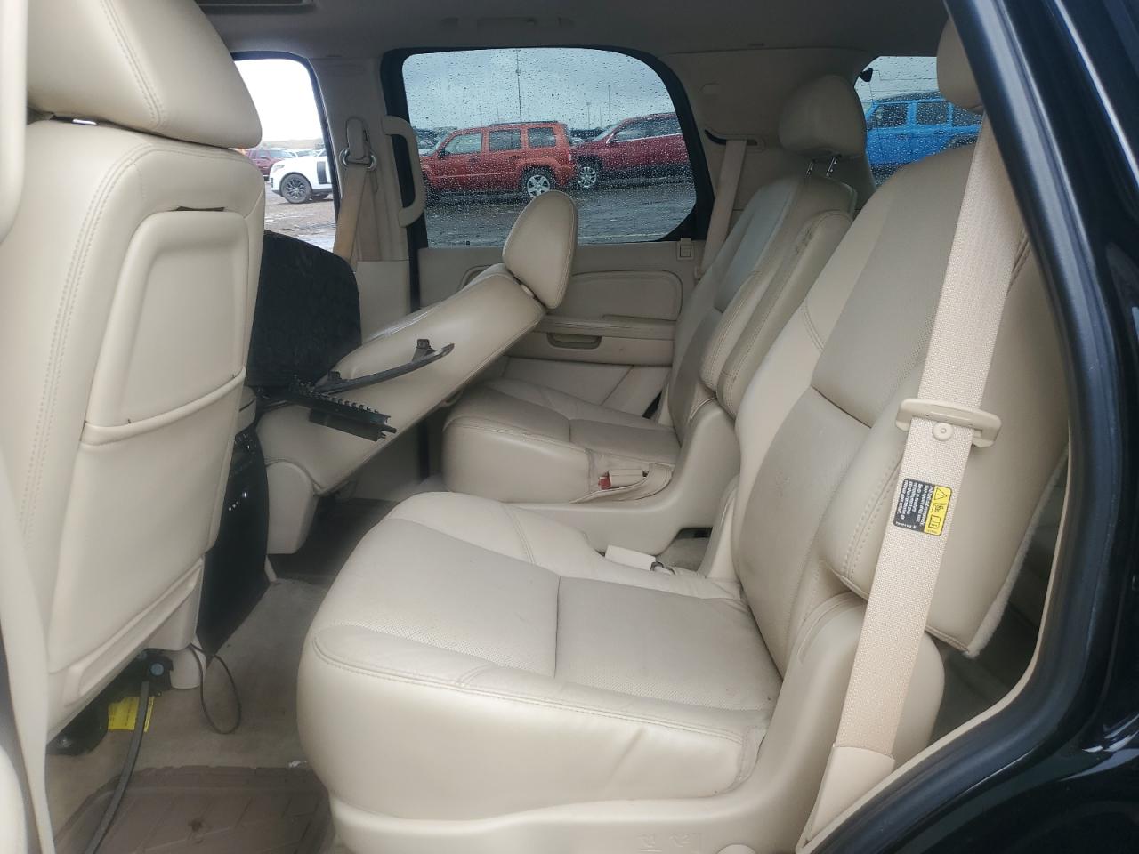 2007 Cadillac Escalade Luxury VIN: 1GYFK63807R138419 Lot: 85190745