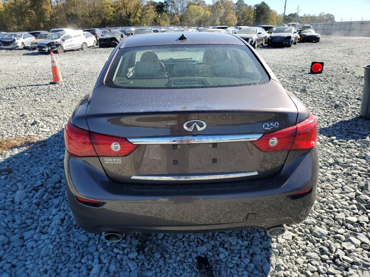 2014 Infiniti Q50 Base VIN: JN1BV7APXEM685240 Lot: 87089375
