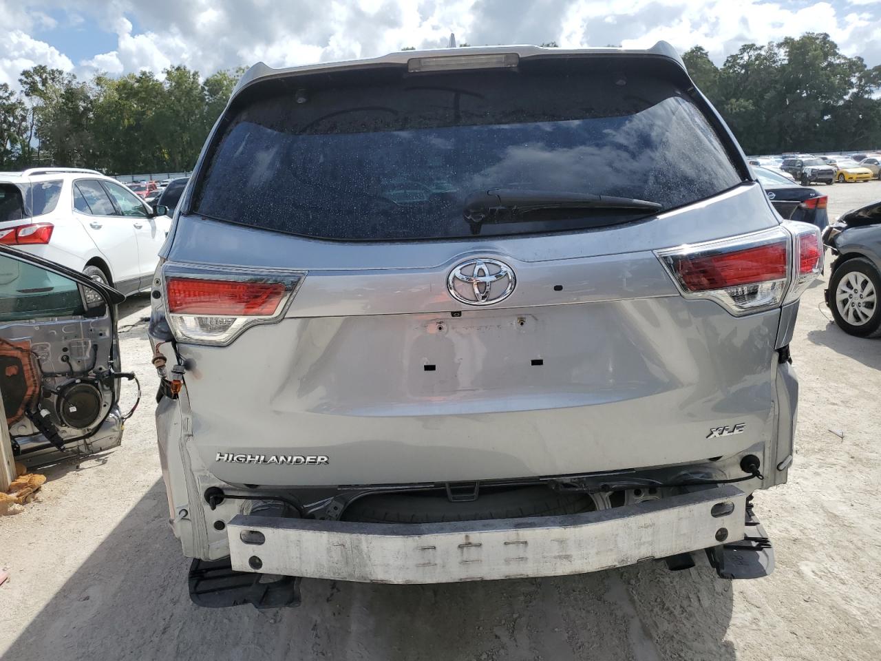 2015 Toyota Highlander Xle VIN: 5TDKKRFH0FS099509 Lot: 85532855