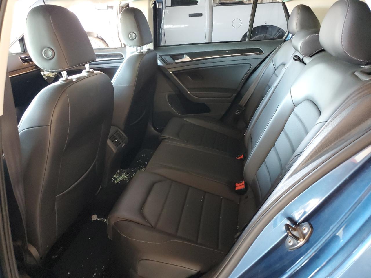 2017 Volkswagen Golf S VIN: 3VW217AU3HM015243 Lot: 87117035