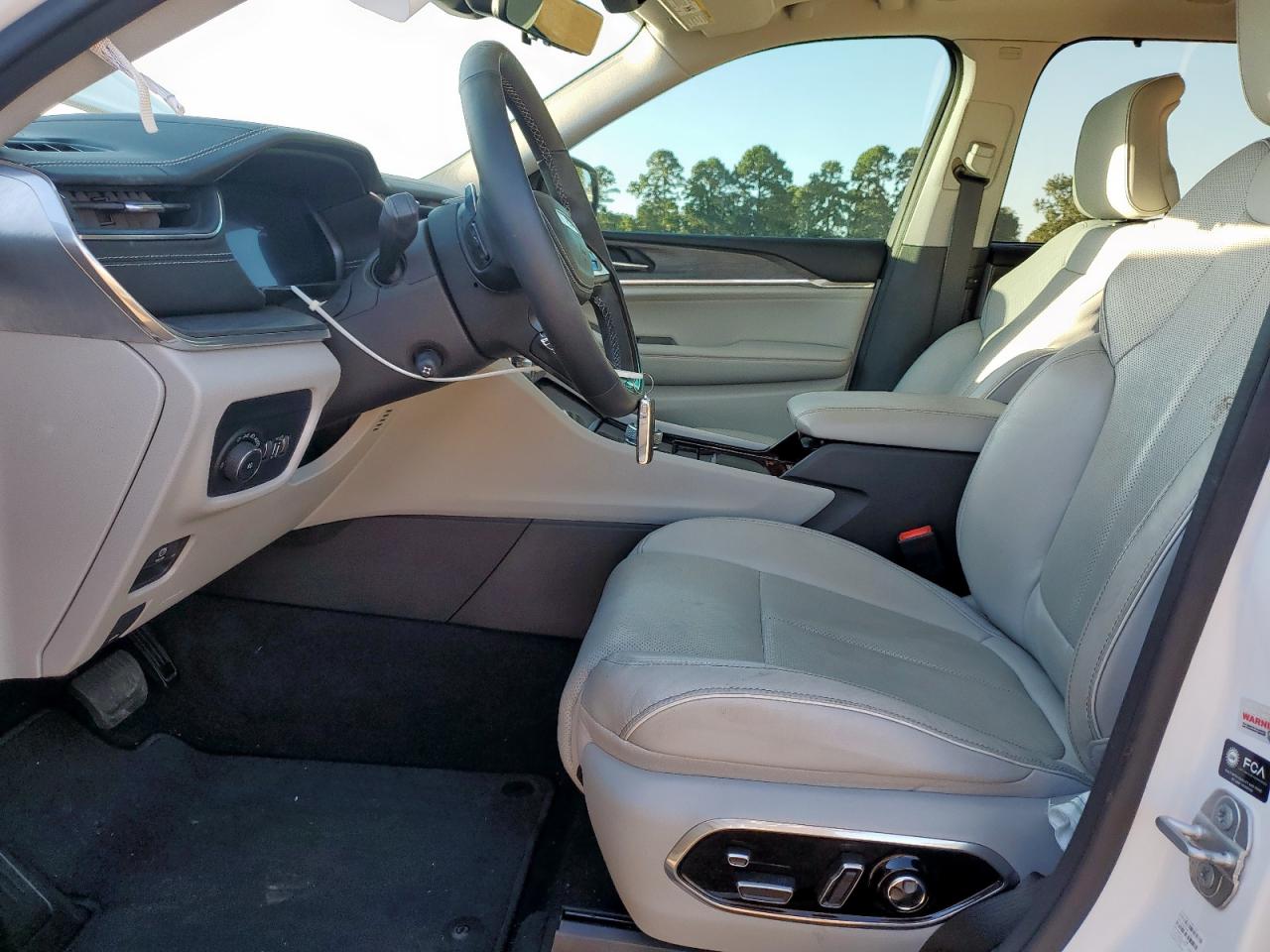 2023 Jeep Grand Cherokee Overland VIN: 1C4RJGDG8PC509895 Lot: 82401655