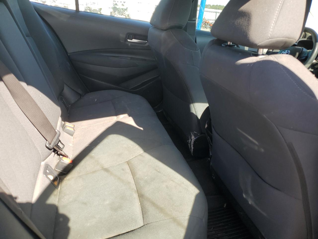 2020 Toyota Corolla Le VIN: 5YFEPRAE3LP039076 Lot: 82484585