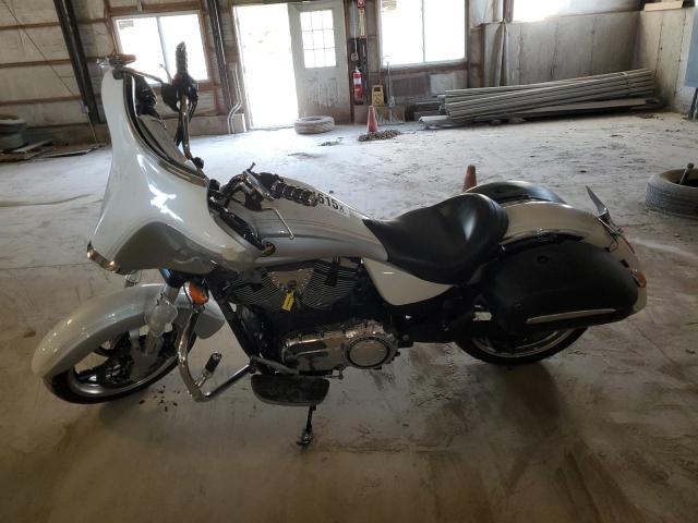 2012 VICTORY MOTORCYCLES KINGPIN