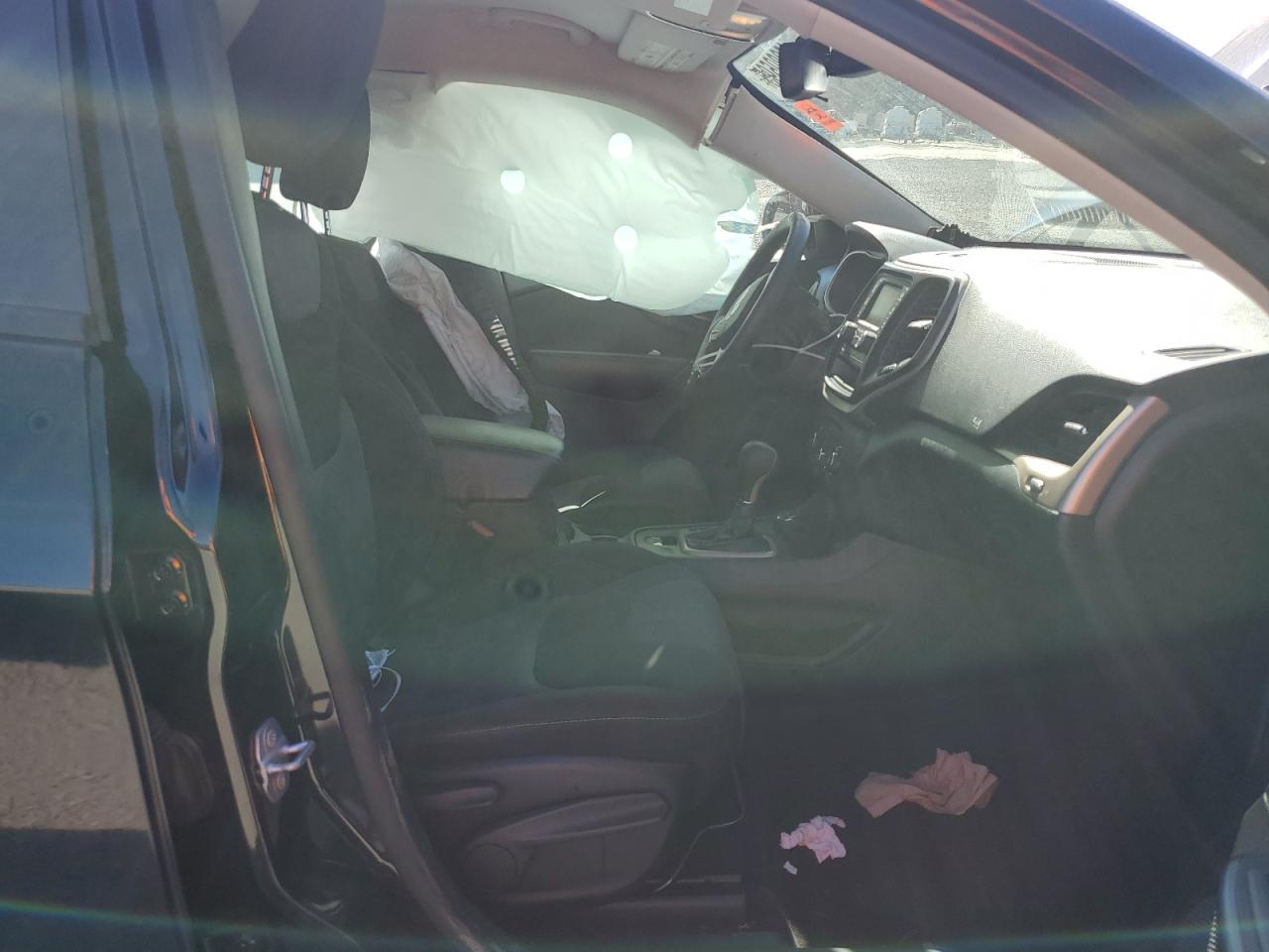 2016 Jeep Cherokee Sport VIN: 1C4PJMAB1GW182379 Lot: 87389595