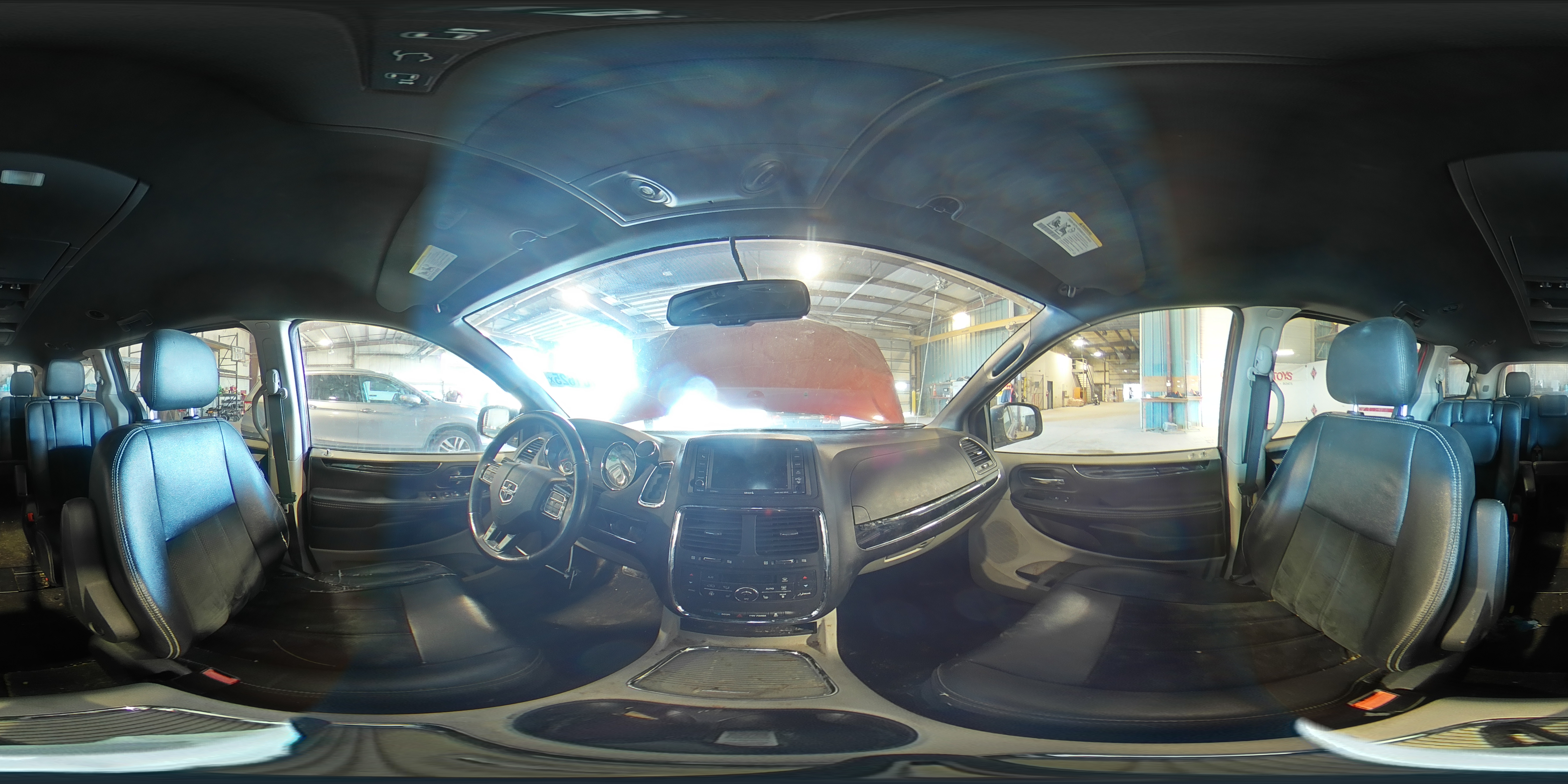 2017 Dodge Grand Caravan Sxt VIN: 2C4RDGCG3HR779425 Lot: 82701625