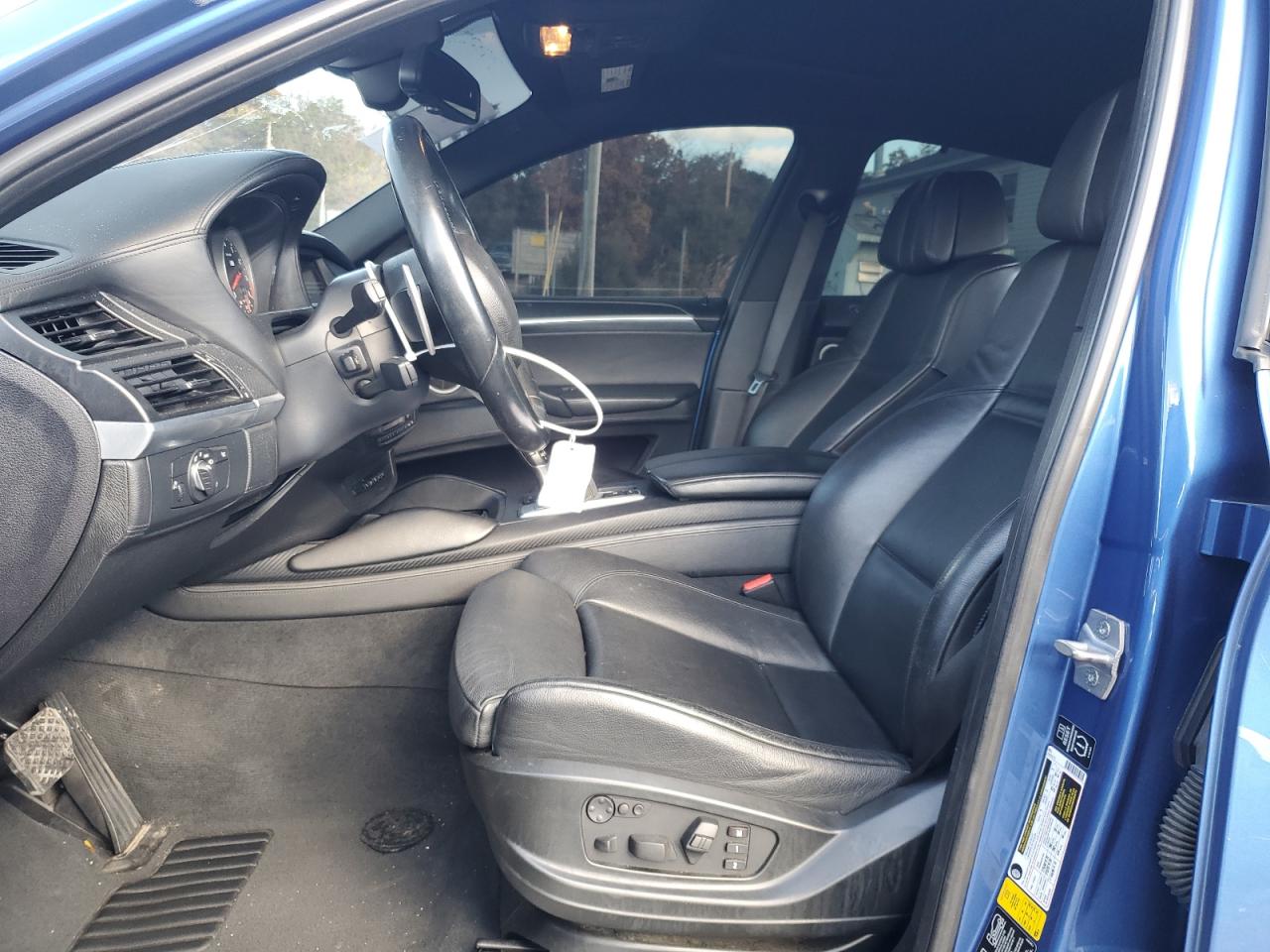 Фото: 5YMGZ0C59E0C40676