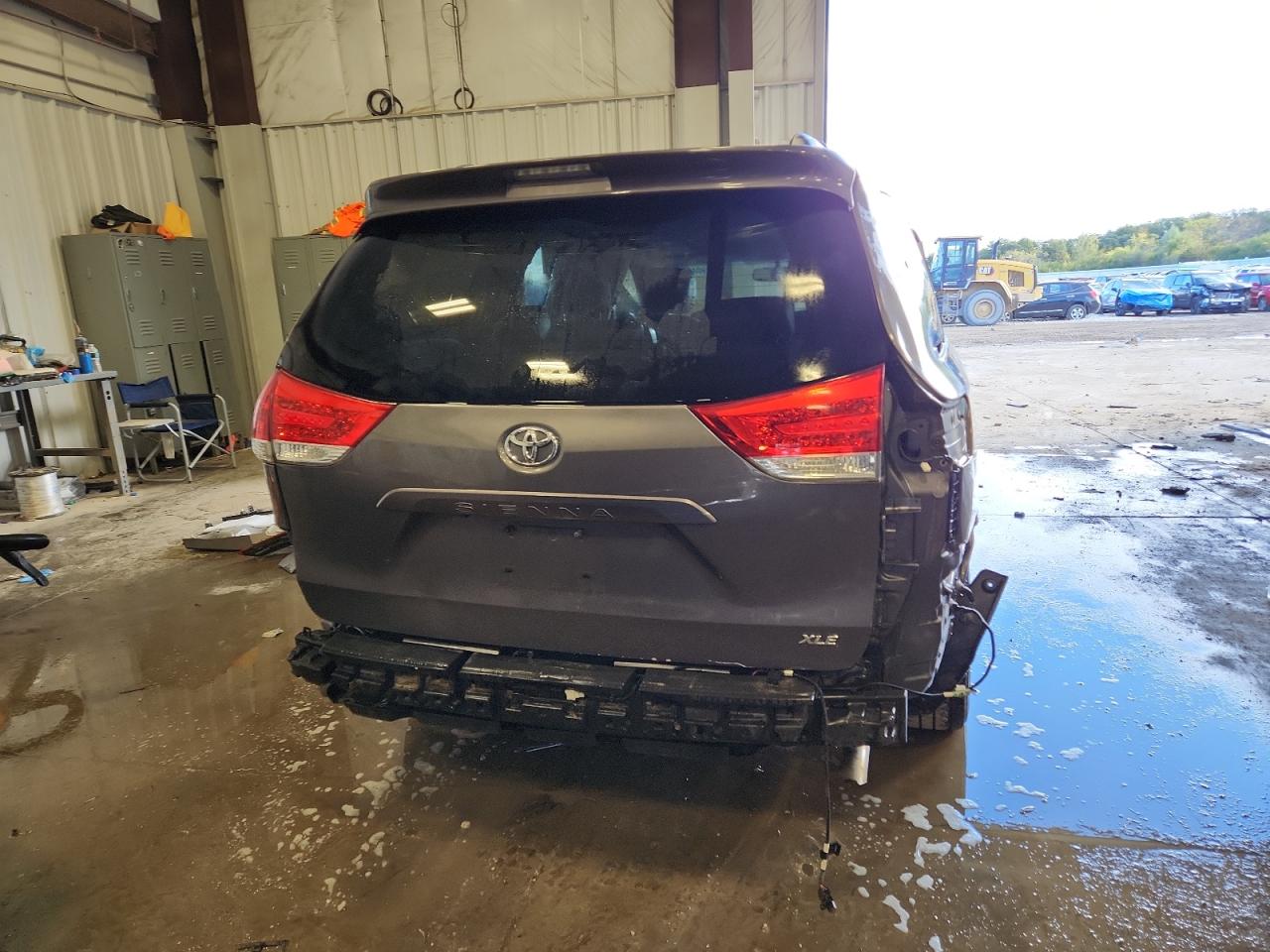 2013 Toyota Sienna Xle VIN: 5TDYK3DC3DS301481 Lot: 84964545