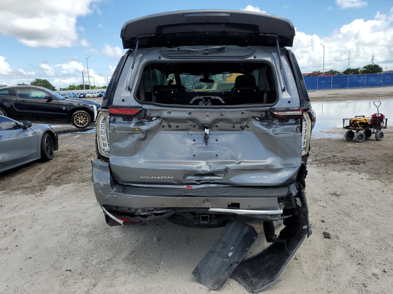 2022 GMC Yukon Slt VIN: 1GKS1BKD4NR334640 Lot: 85670765
