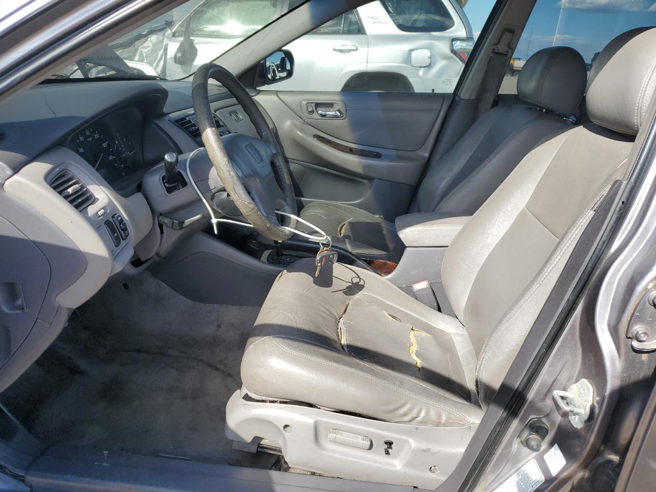 2000 Honda Accord Ex VIN: 1HGCG1655YA077701 Lot: 81989245