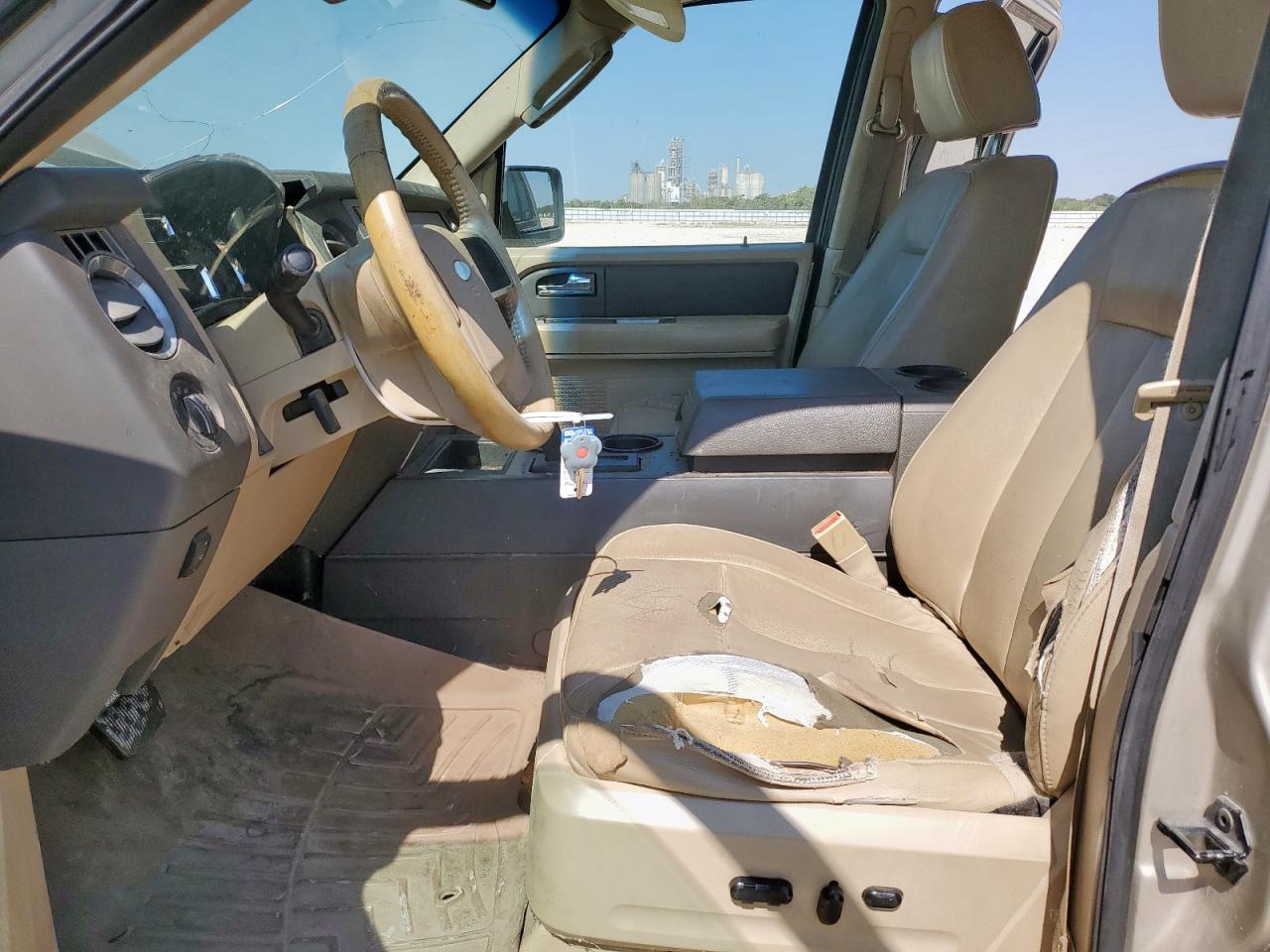 2008 Ford Expedition Xlt VIN: 1FMFU16558LA44900 Lot: 84927835