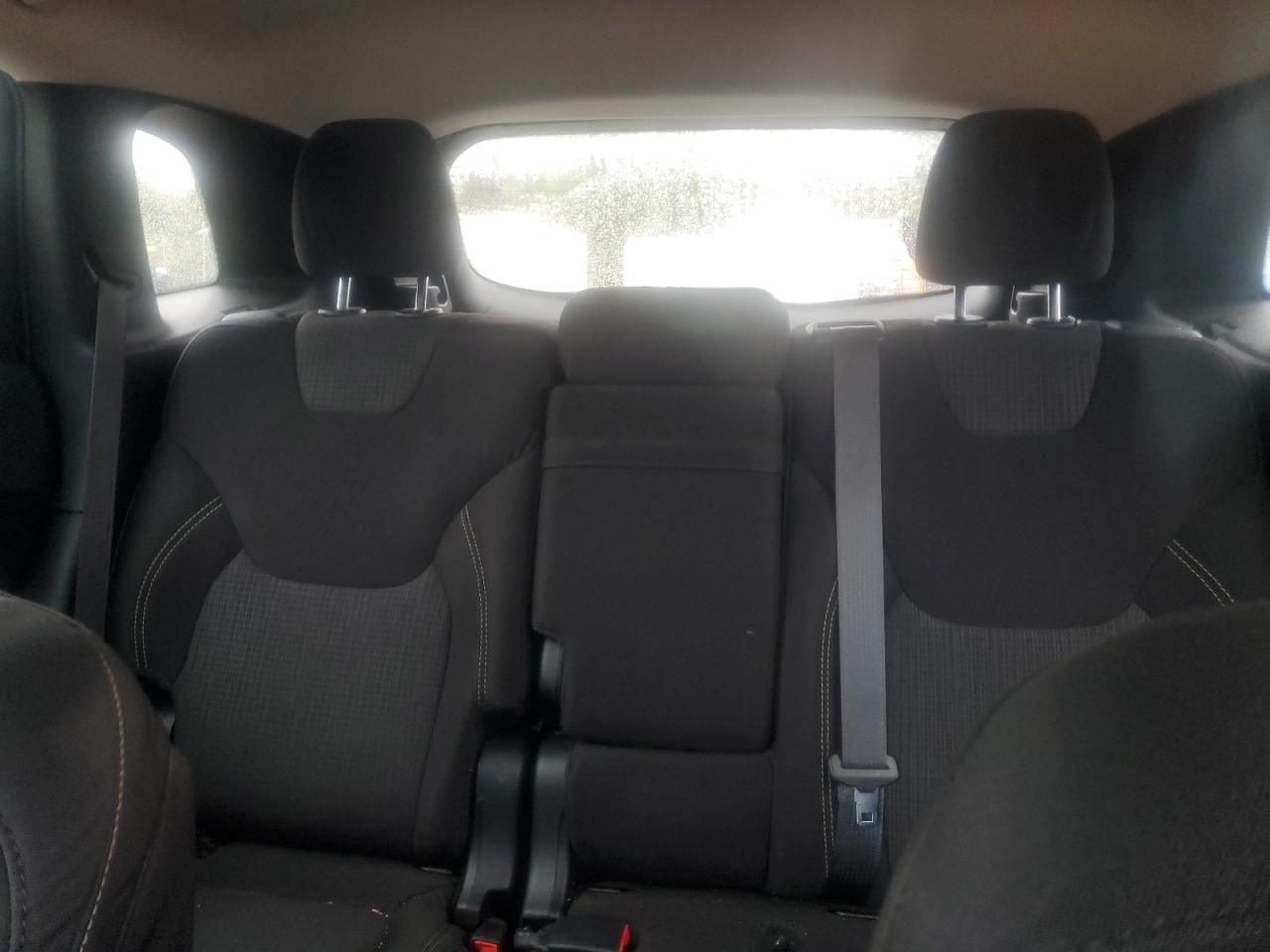 2015 Jeep Cherokee Latitude VIN: 1C4PJMCS0FW668077 Lot: 82475975