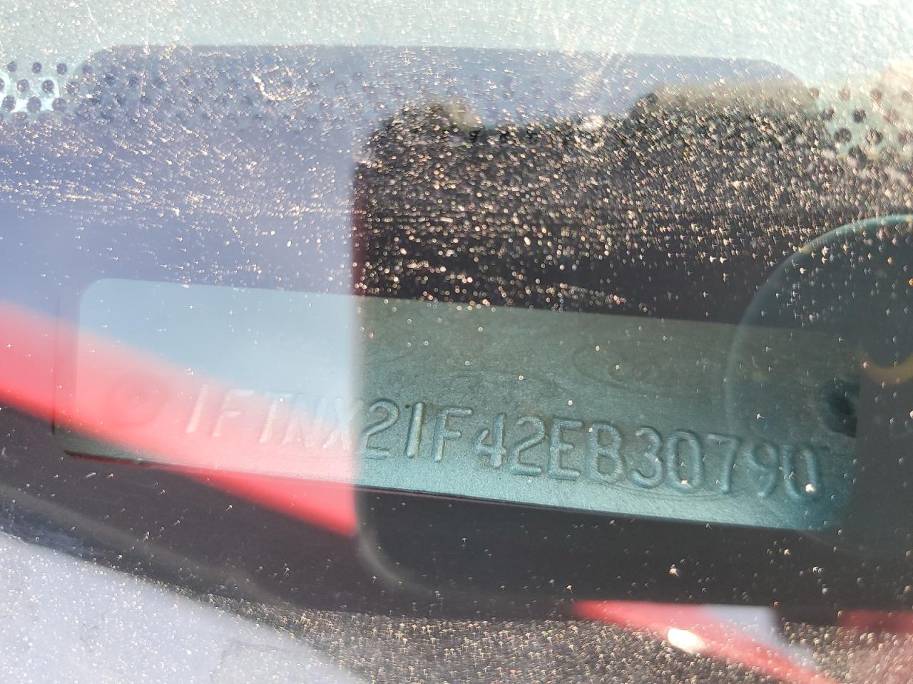 2002 Ford F250 Super Duty VIN: 1FTNX21F42EB30790 Lot: 90323205