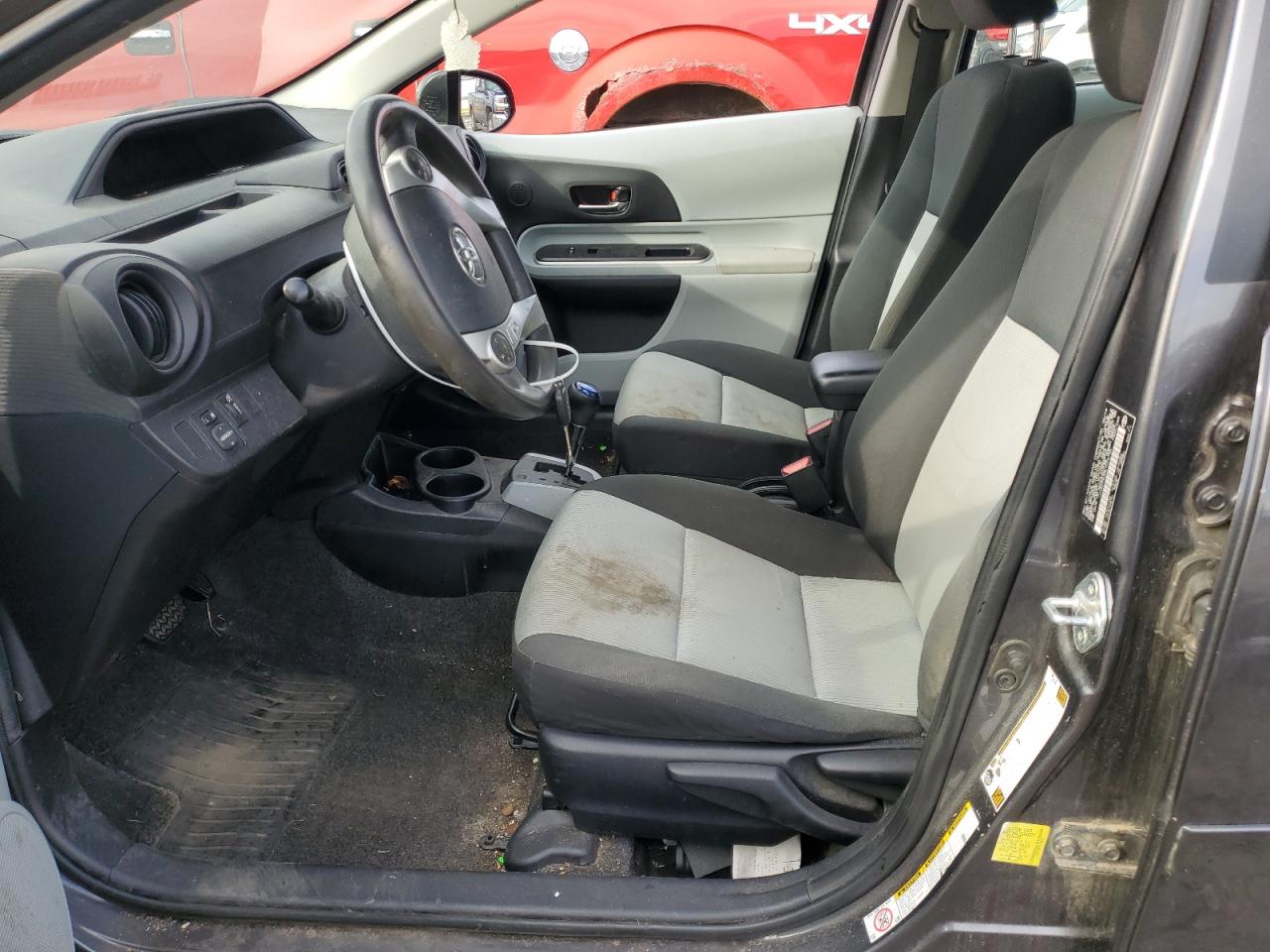 2014 Toyota Prius C VIN: JTDKDTB32E1074155 Lot: 81452185