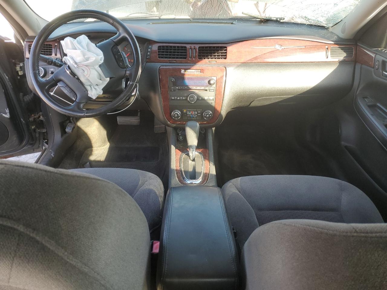 2010 Chevrolet Impala Ls VIN: 2G1WA5EK0A1182697 Lot: 82318415