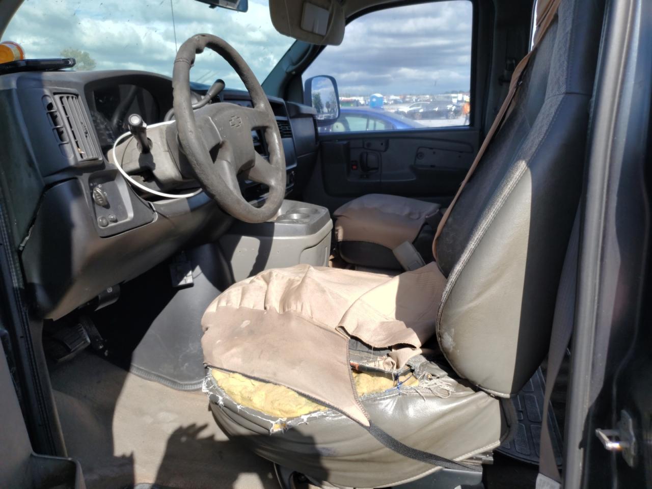 2005 Chevrolet Express G3500 VIN: 1GAHG39U251240750 Lot: 85366615