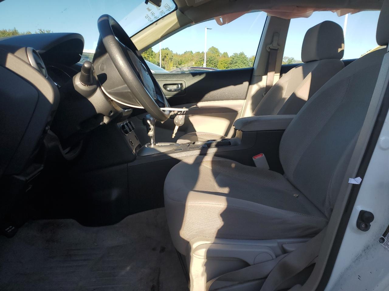 2014 Nissan Rogue Select S VIN: JN8AS5MV8EW703906 Lot: 81939485