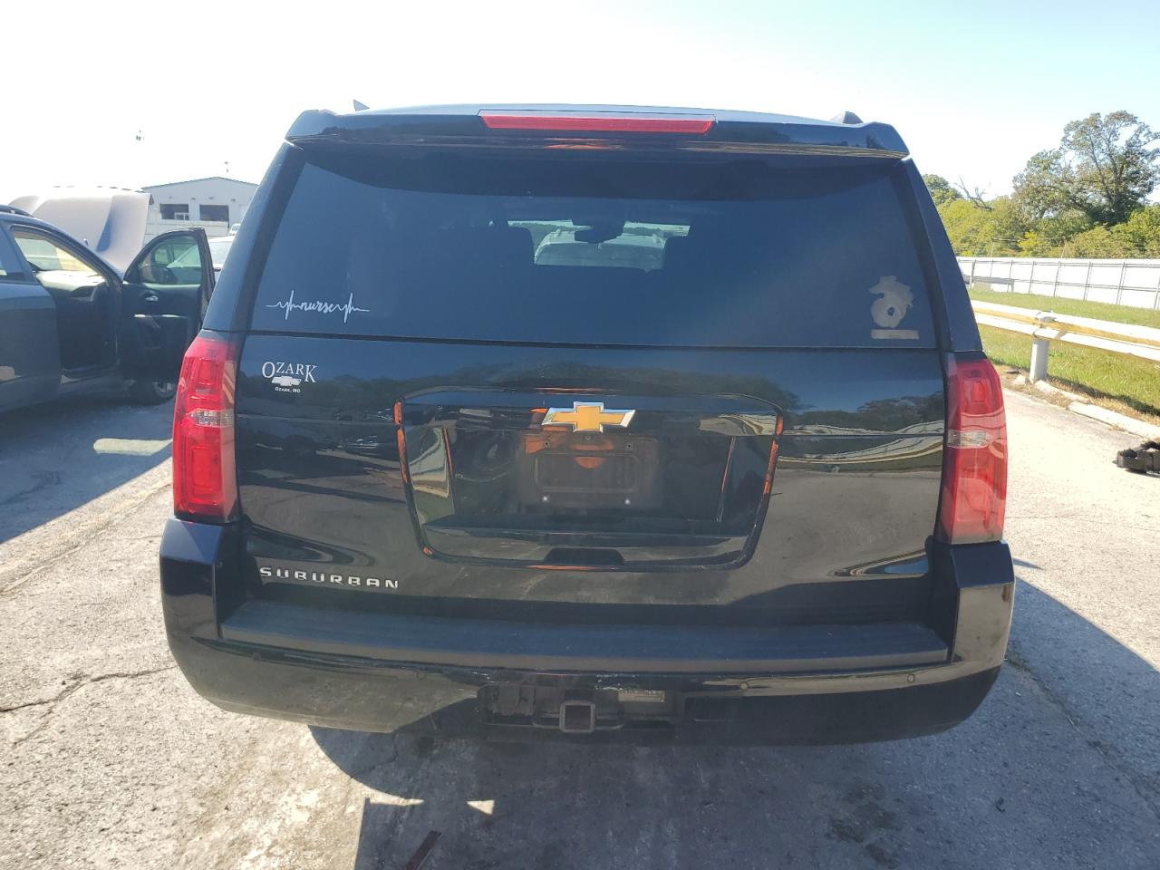 2019 Chevrolet Suburban K1500 Lt VIN: 1GNSKHKC6KR362655 Lot: 82260795