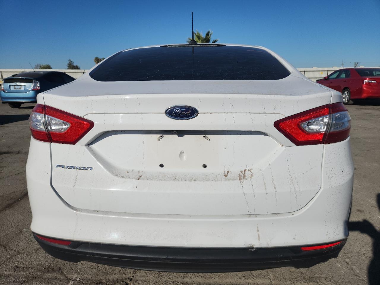 2016 Ford Fusion S VIN: 3FA6P0G74GR385488 Lot: 82216275