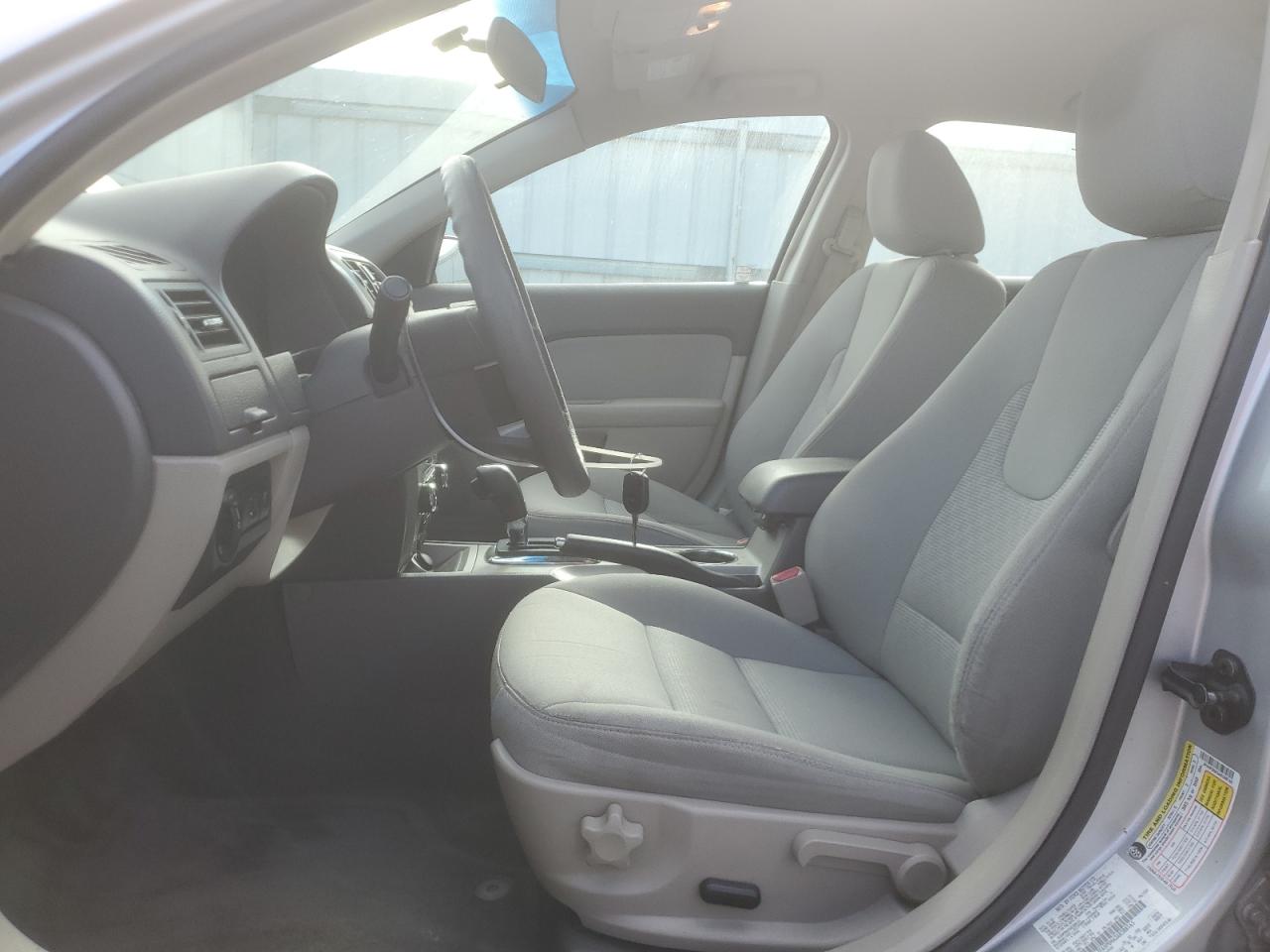 2010 Ford Fusion Se VIN: 3FAHP0HA3AR388165 Lot: 71813855