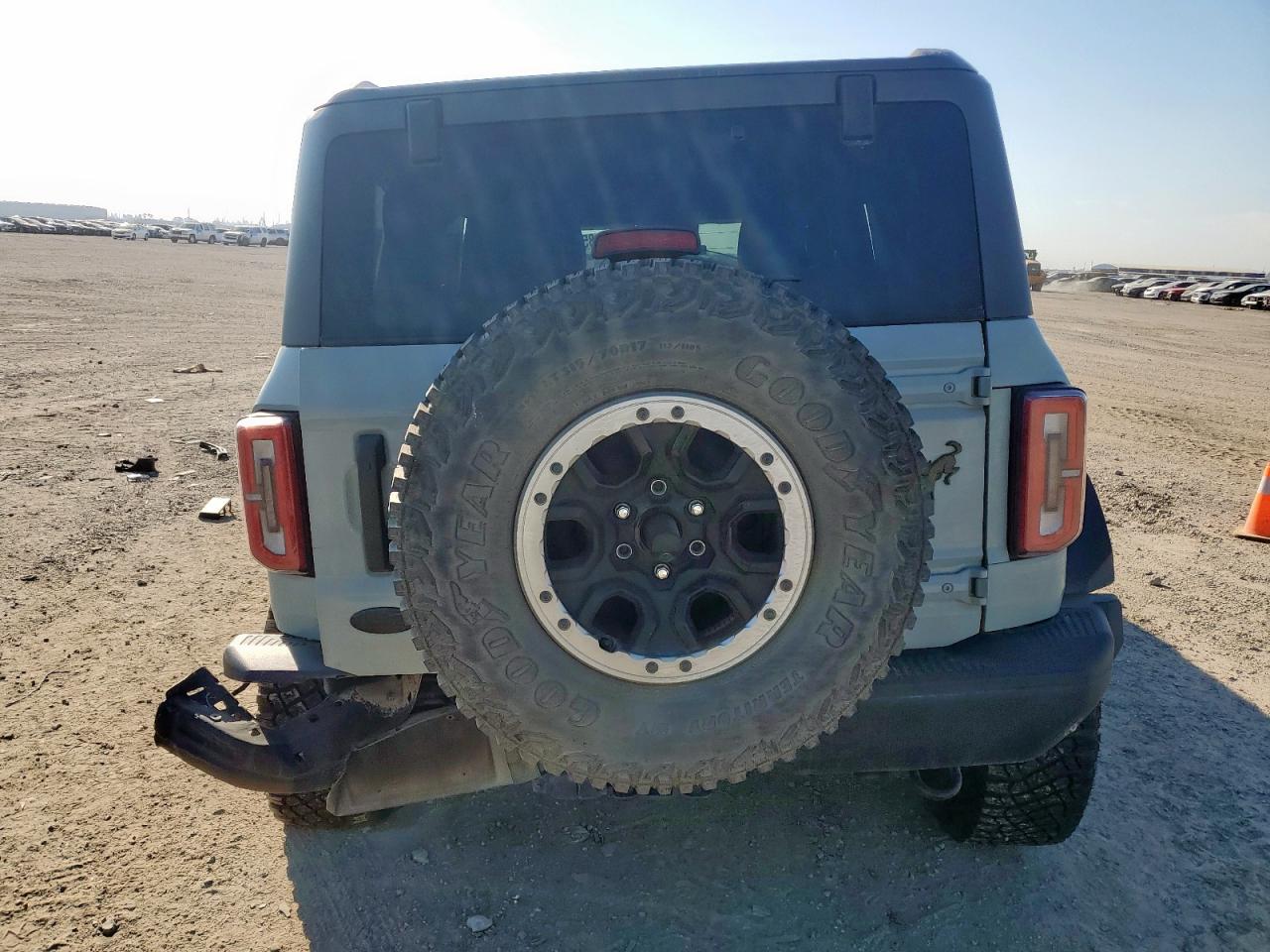 2023 Ford Bronco Base VIN: 1FMEE5DP4PLB96573 Lot: 85092625