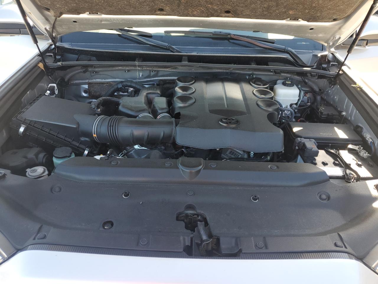 2024 Toyota 4Runner Sr5/Sr5 Premium VIN: JTENU5JR9R6298820 Lot: 84652085