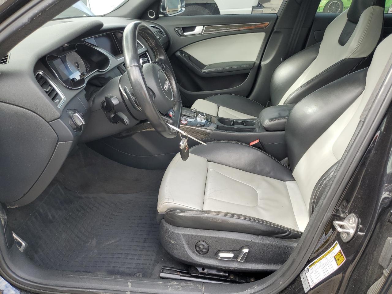 2014 Audi S4 Premium Plus VIN: WAUBGAFL0EA117734 Lot: 89828595