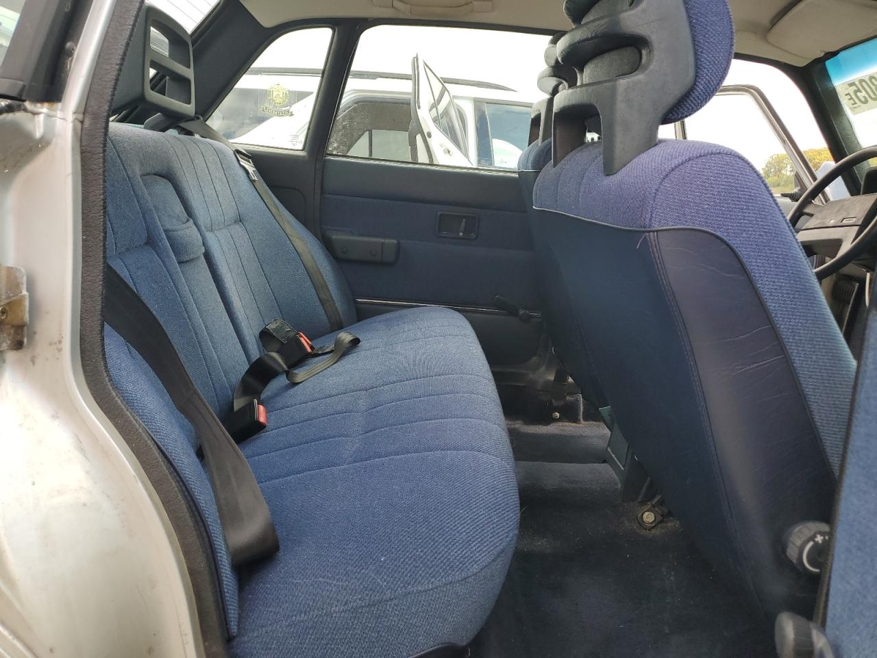 1989 Volvo 244 Dl VIN: YV1AX8842K1369083 Lot: 89806305