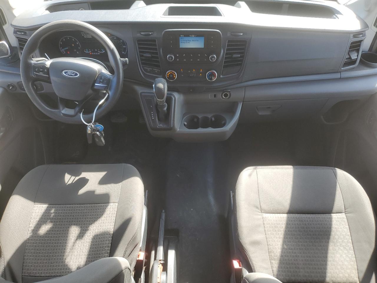 Фото: 1FTBR3X83LKB04261