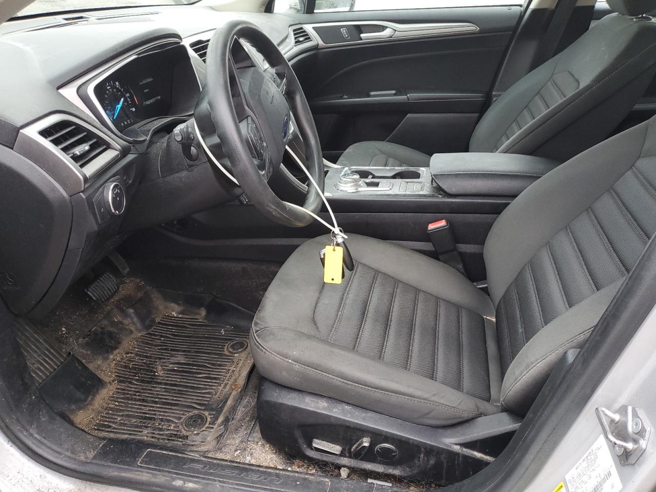 2019 Ford Fusion Se VIN: 3FA6P0LU7KR196807 Lot: 90598475