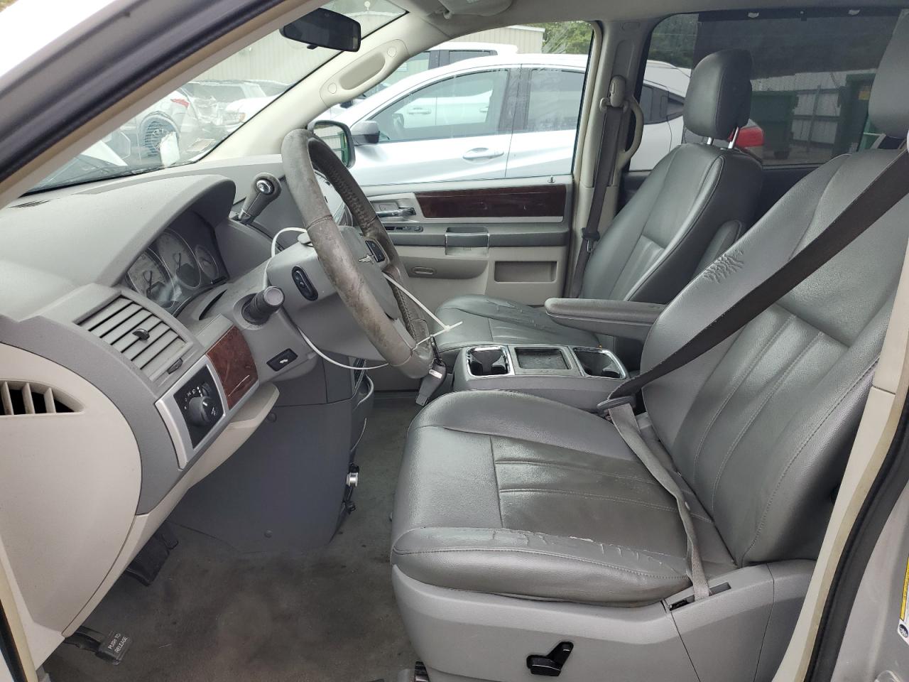 2010 Chrysler Town & Country Touring VIN: 2A4RR5DX8AR365500 Lot: 82388065