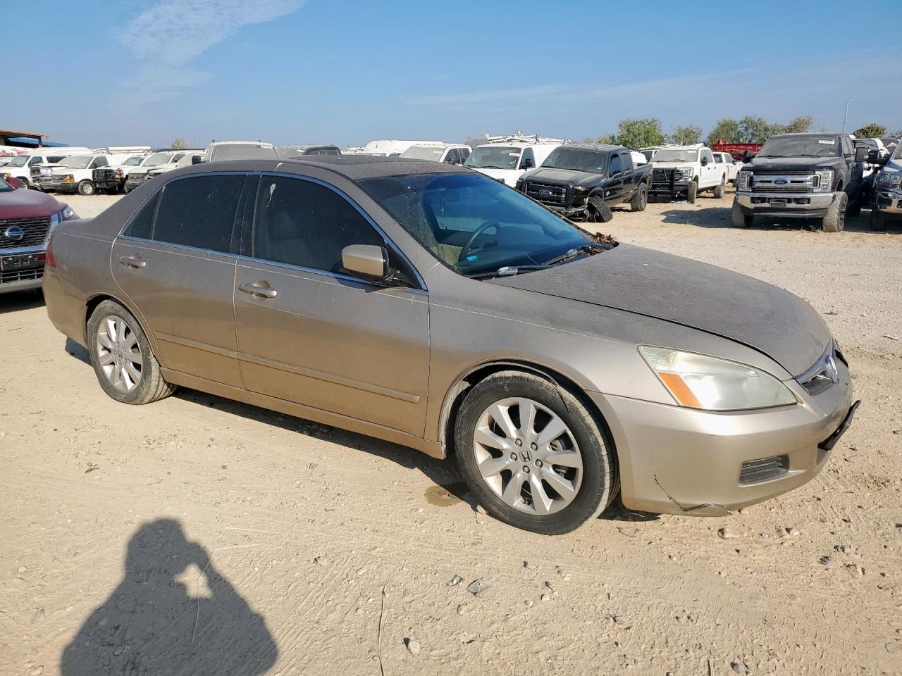 2007 Honda Accord Ex VIN: 1HGCM665X7A055777 Lot: 86133775