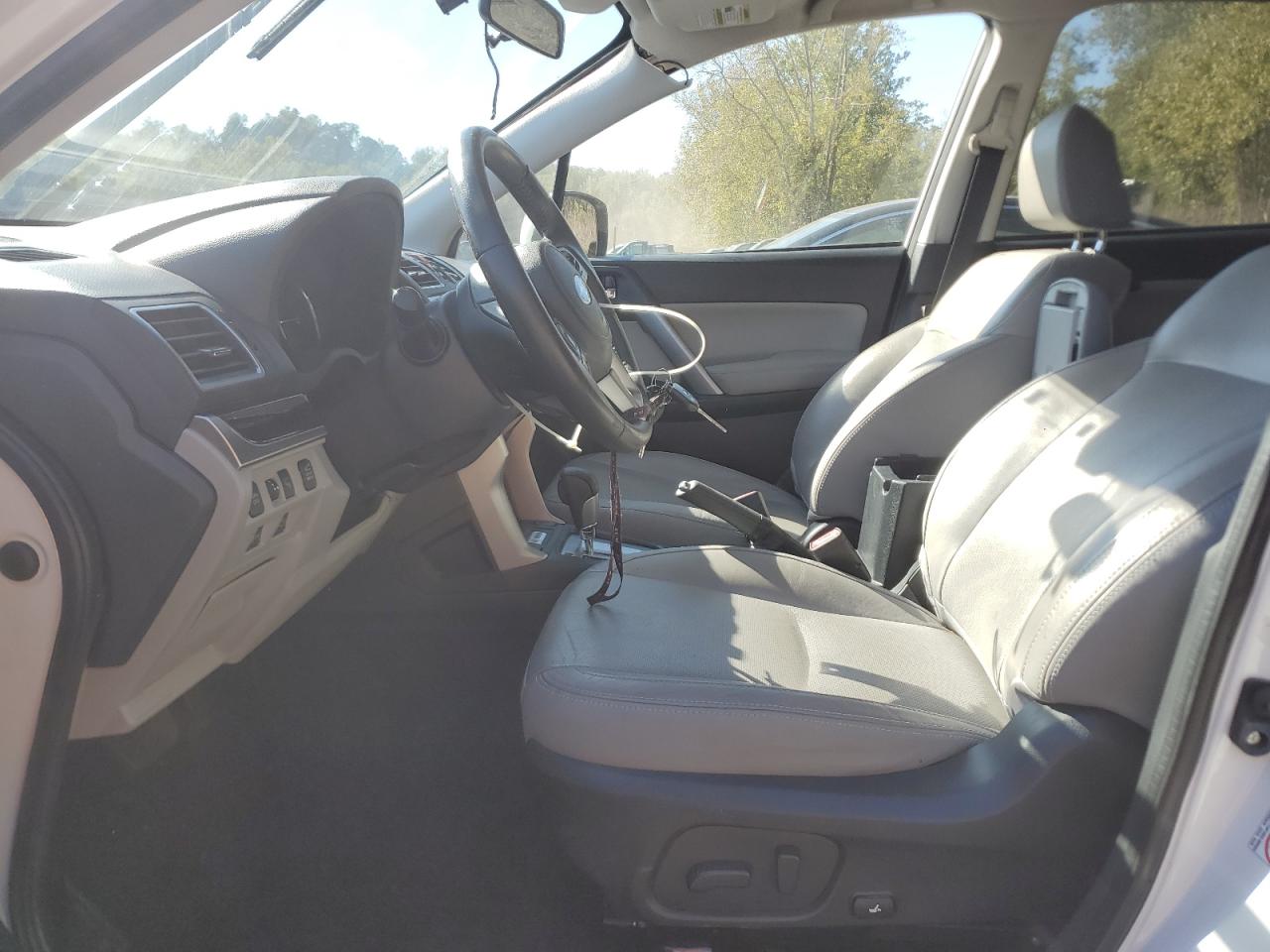 2017 Subaru Forester 2.5I Limited VIN: JF2SJARC2HH452474 Lot: 84210225