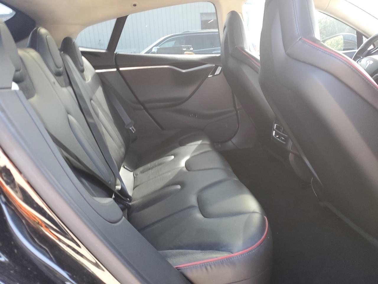 2014 Tesla Model S VIN: 5YJSA1H15EFP29466 Lot: 84605535