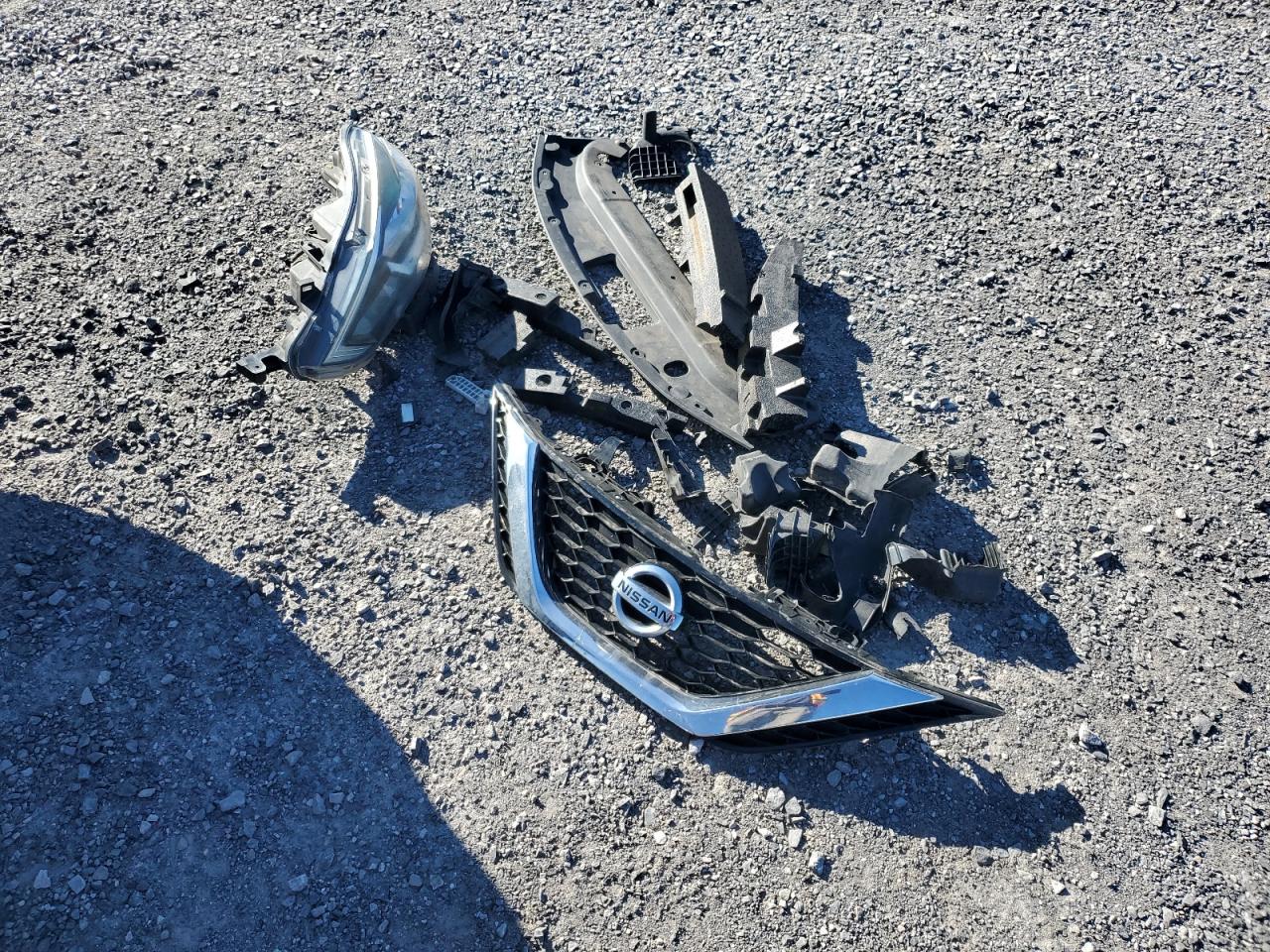 2017 Nissan Sentra S VIN: 3N1AB7AP5HL665674 Lot: 84728705