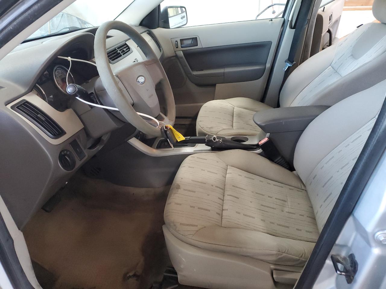 2008 Ford Focus Se VIN: 1FAHP35NX8W261879 Lot: 85880755